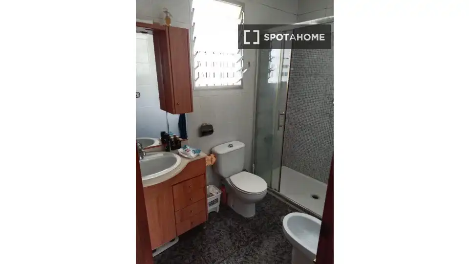 Bathroom of Flat for rent in Cartagena  with Air Conditioner, Heating and Furnished