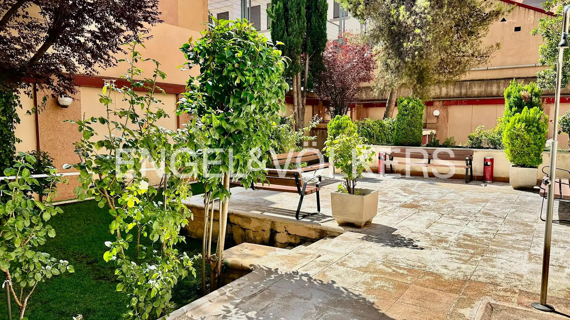 Terrassa de Pis de lloguer en Madrid amb Aire condicionat, Calefacció i Piscina