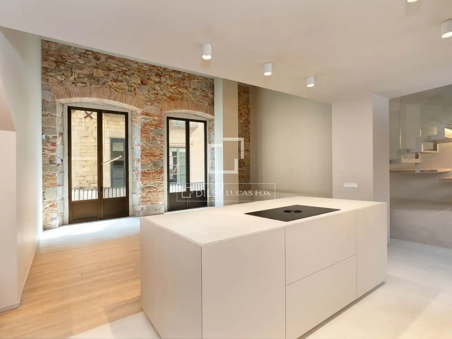 Flat with lift for sale in Centre - Barri Vell