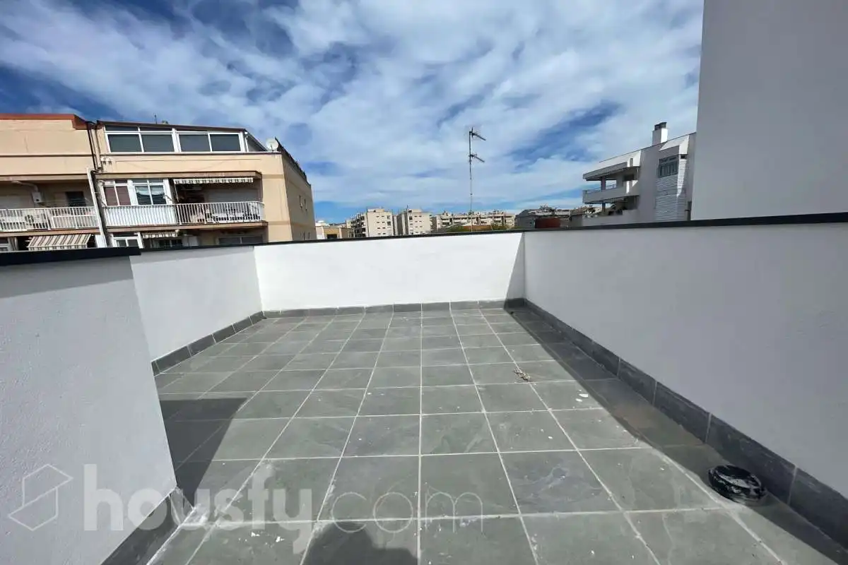 Terraza de Piso en venta en Vilanova i la Geltrú con Aire acondicionado, Calefacción y Parquet