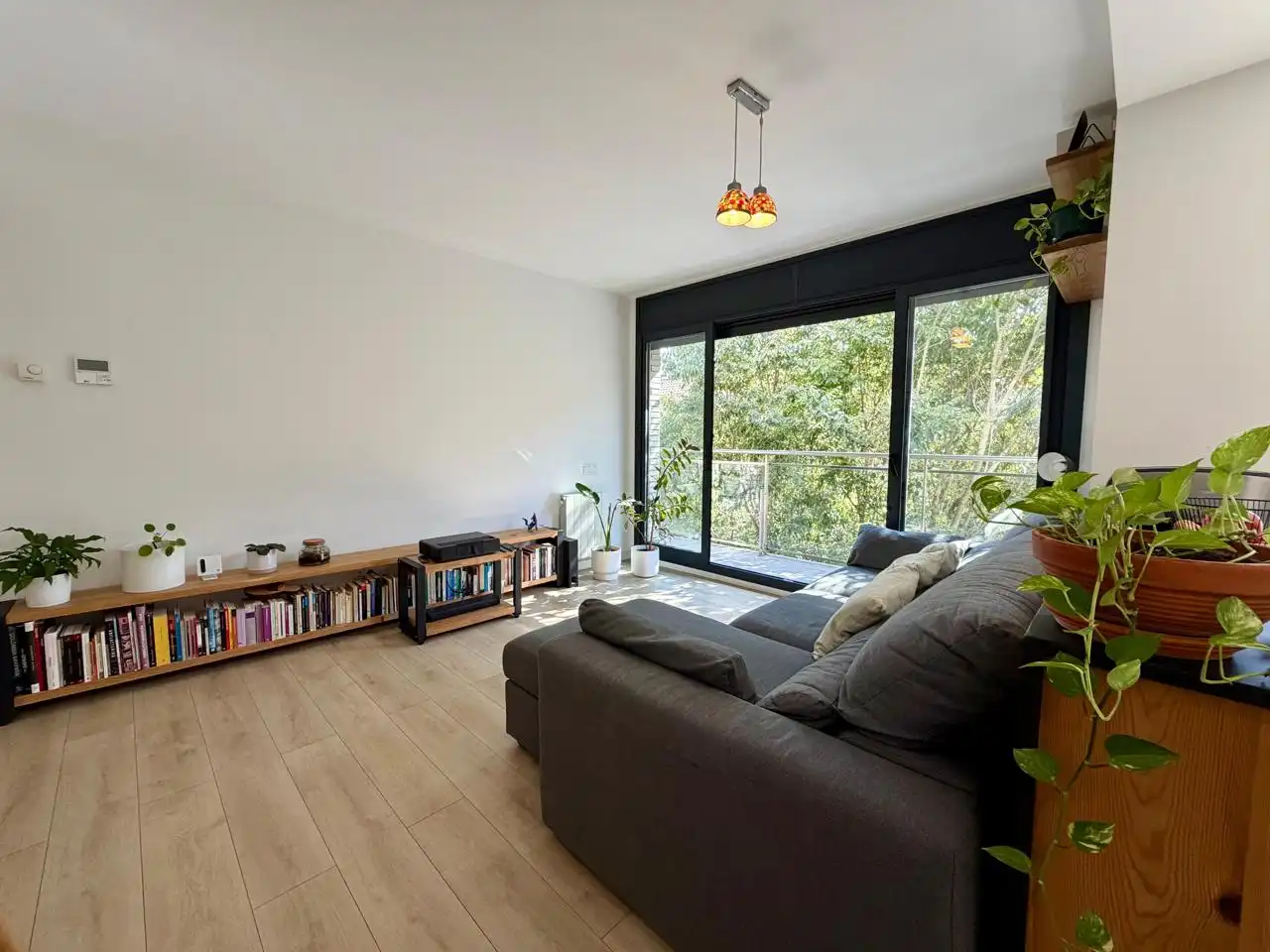Sala de estar de Piso en venta en Montcada i Reixac con Aire acondicionado, Calefacción y Parquet