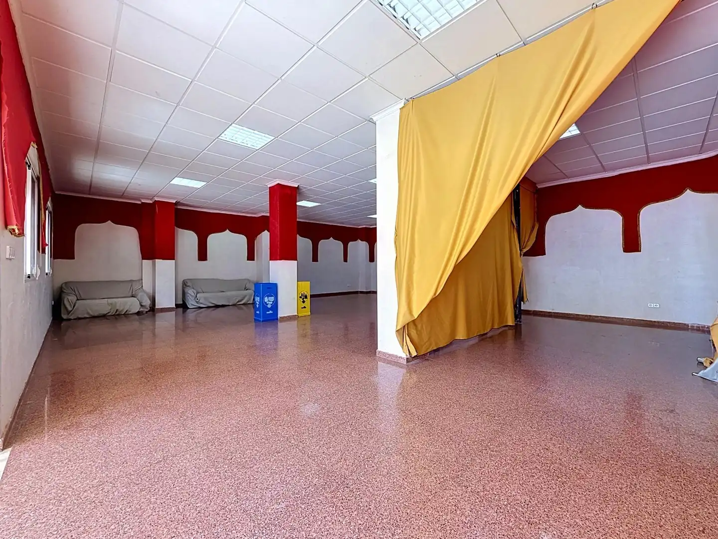 Geschaftsraum zur Miete in Onil