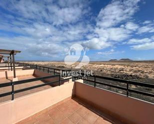 Exterior view of House or chalet for sale in La Oliva  with Terrace and Swimming Pool