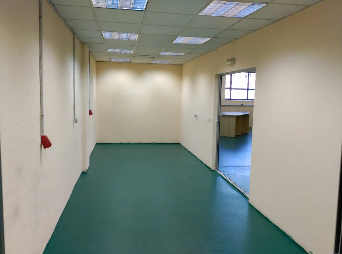 Office for sale in Madrid  with Air Conditioner, Heating and Internet