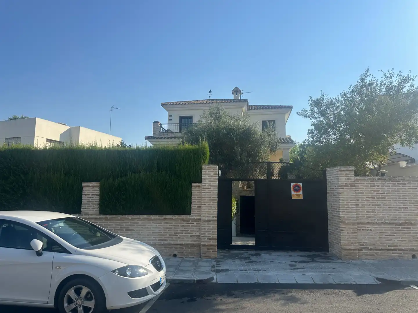 Chalet con terraza en venta en Sanlúcar la Mayor, imagen 5
