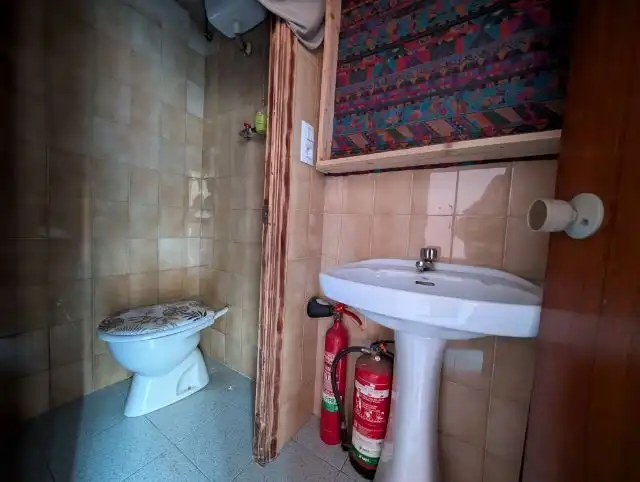Badezimmer von Geschaftsraum zur Miete in Zaragoza