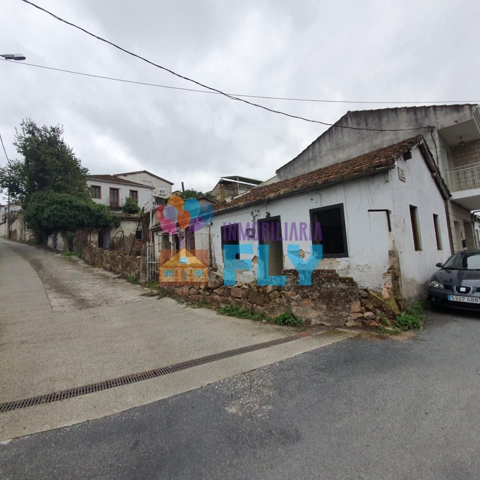 Vista exterior de Casa o chalet en venta en Ourense Capital  con Calefacción y Jardín privado