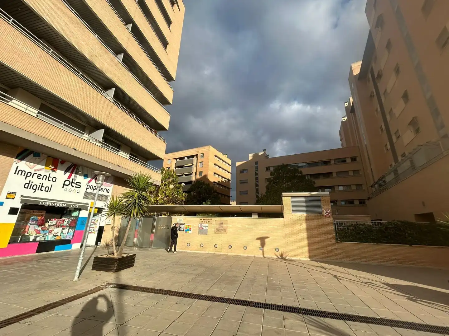 Exterior view of Storage room for sale in Granada