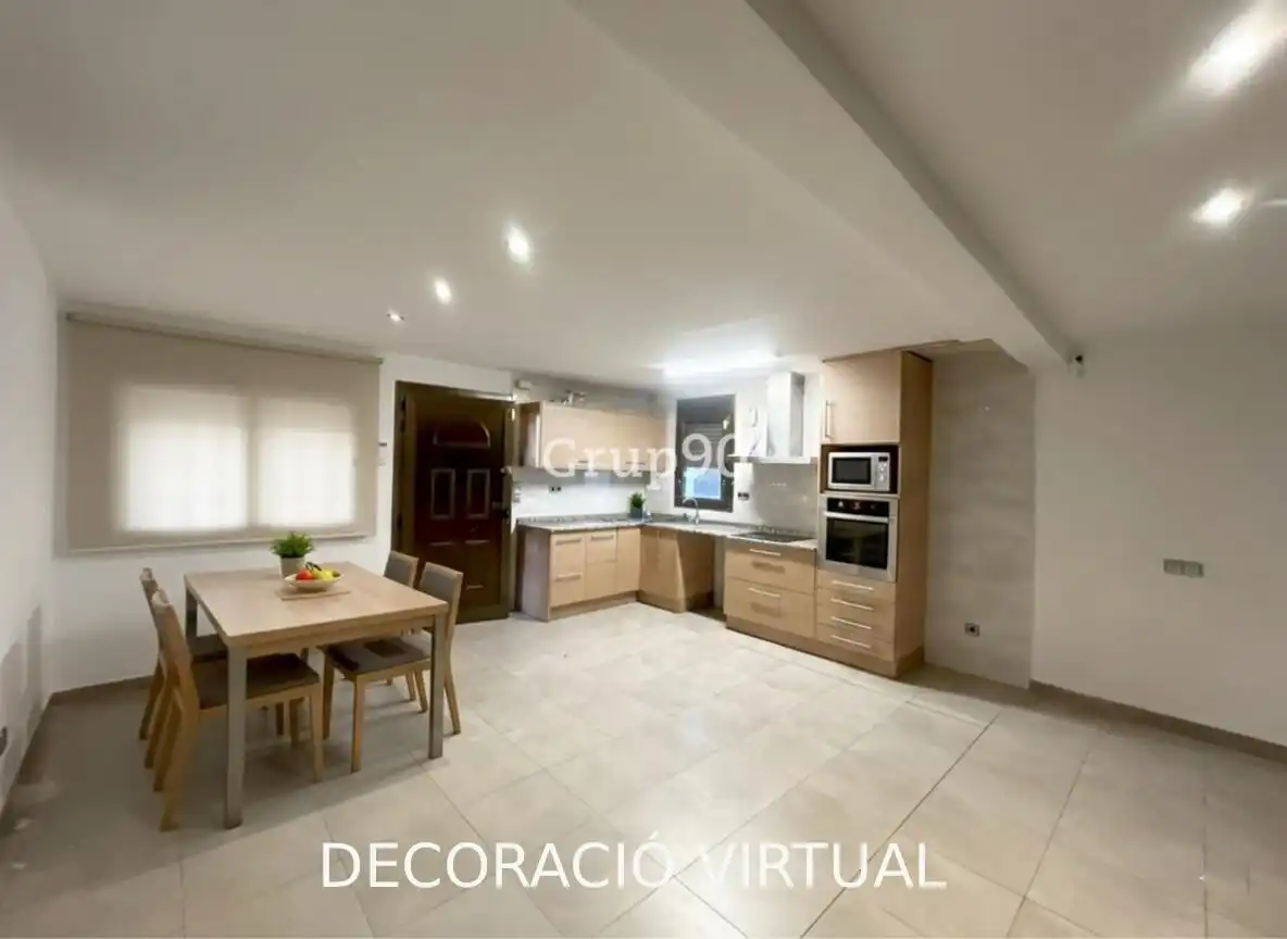 Cuina de Casa o xalet en venda en  Lleida Capital amb Aire condicionat, Traster i Piscina