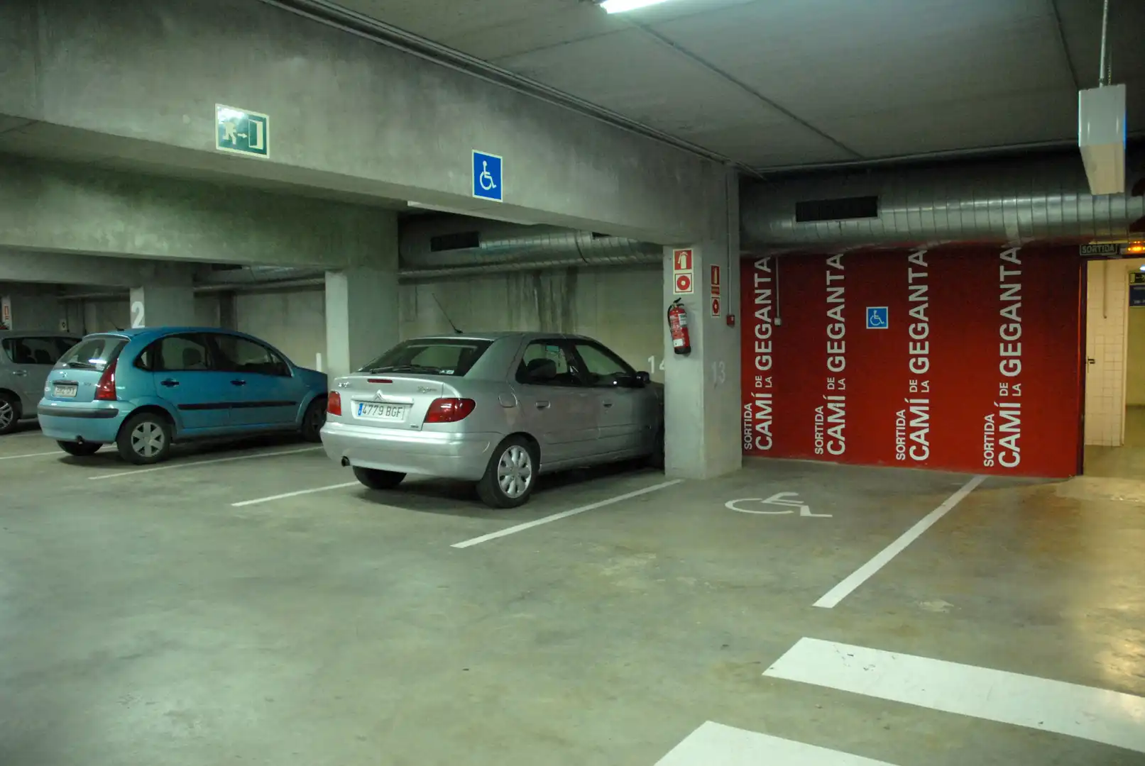 Parking de Garaje de alquiler en Mataró con Alarma