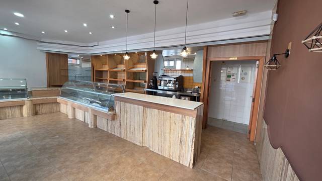 Local comercial en Venta en Carrer de la Casa de la Misericòrdia en La Llum