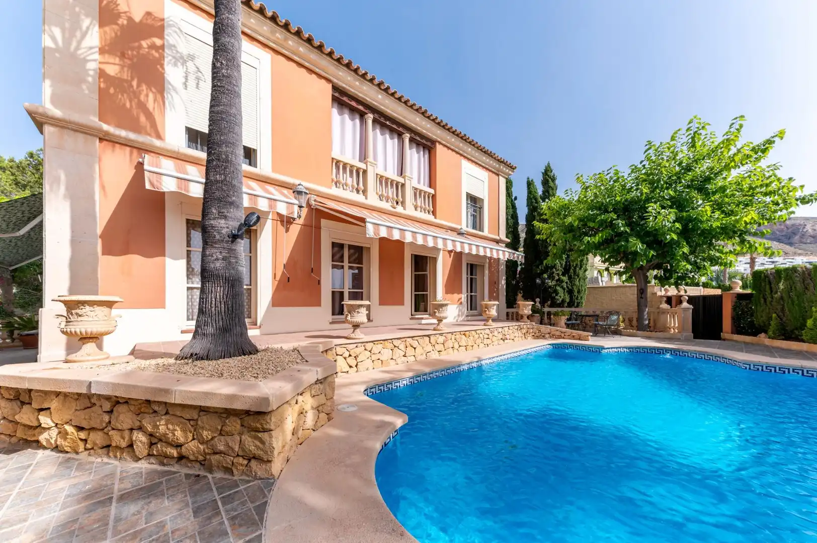 Villa mit Terrasse zum Verkauf in Golf Bahía, imagen 4