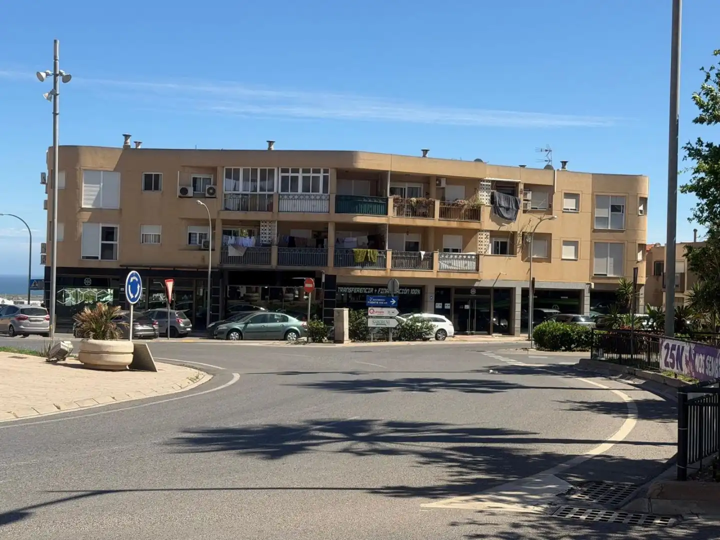 Vista exterior de Local de lloguer en Vícar