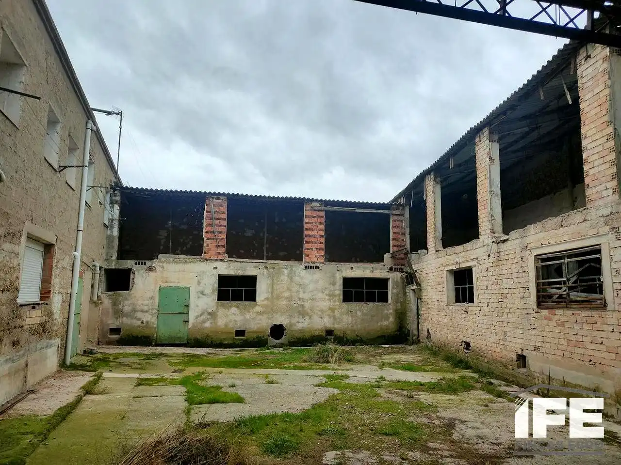 Vista exterior de Casa o xalet en venda en Alagón