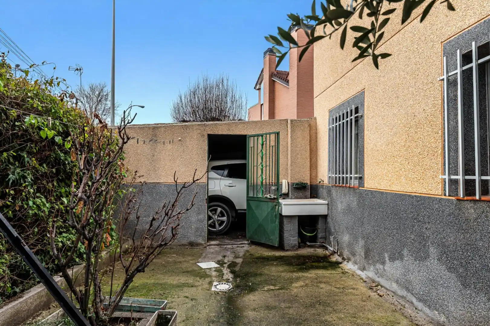 Xalet amb jardí en venda a Calle de Arnedillo, imagen 52