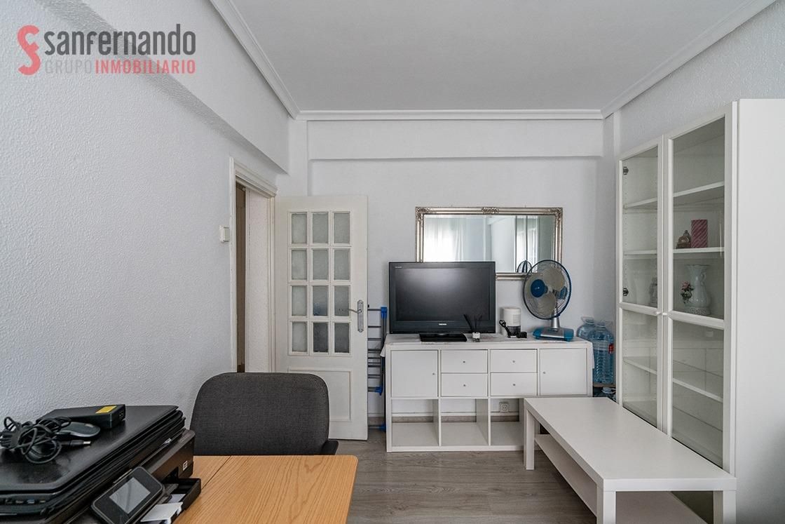 Sala d'estar de Pis en venda en Santander amb Calefacció