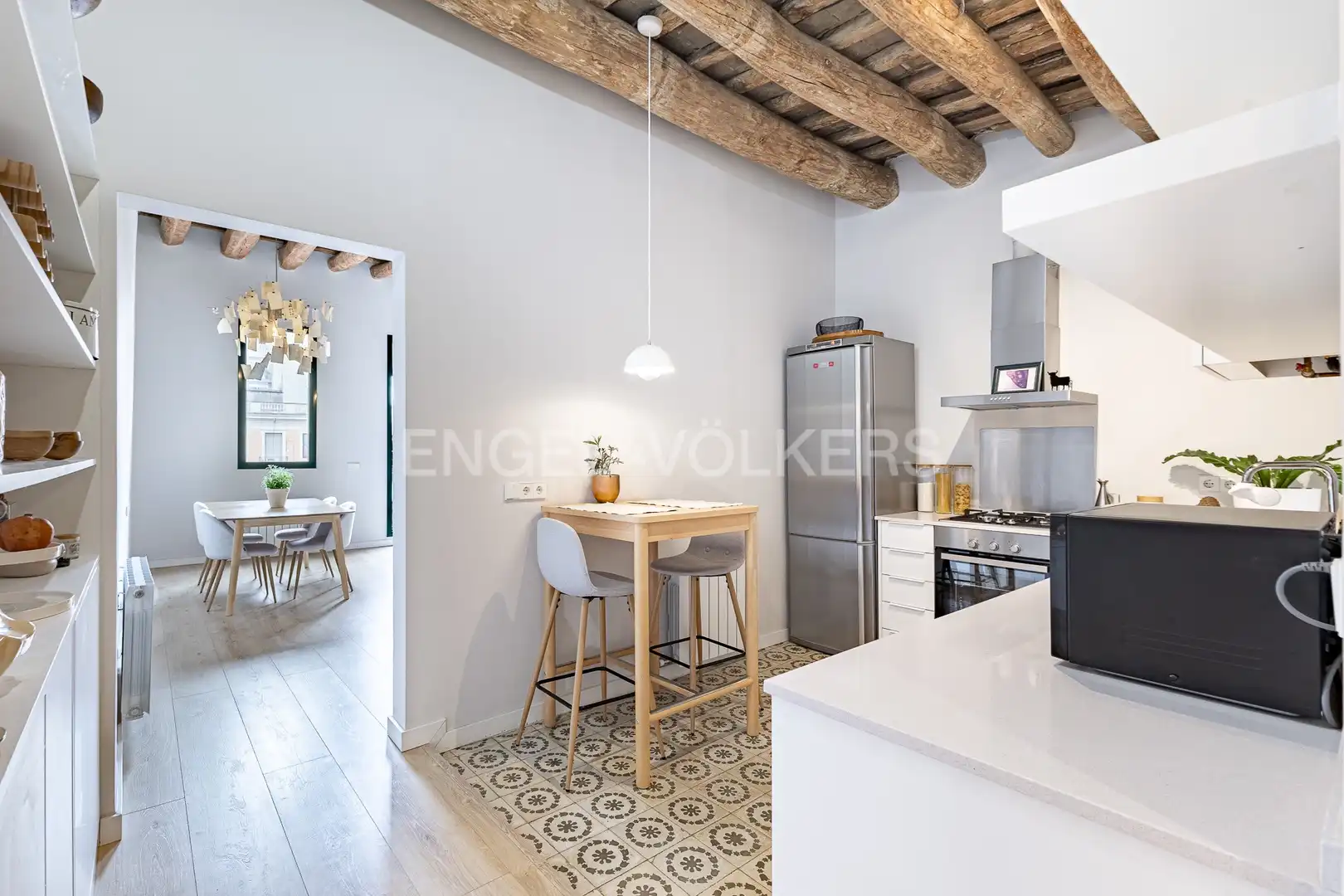 Cuina de Pis de lloguer en Barcelona amb Aire condicionat, Calefacció i Parquet