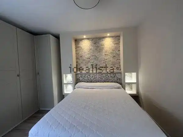 Schlafzimmer von Dachboden zur Miete in Almería mit Klimaanlage, Heizung und Terrasse