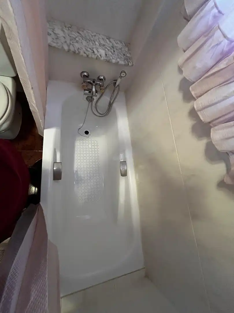 Bathroom of Flat for rent in Murcia  with Air Conditioner, Heating and Terrace
