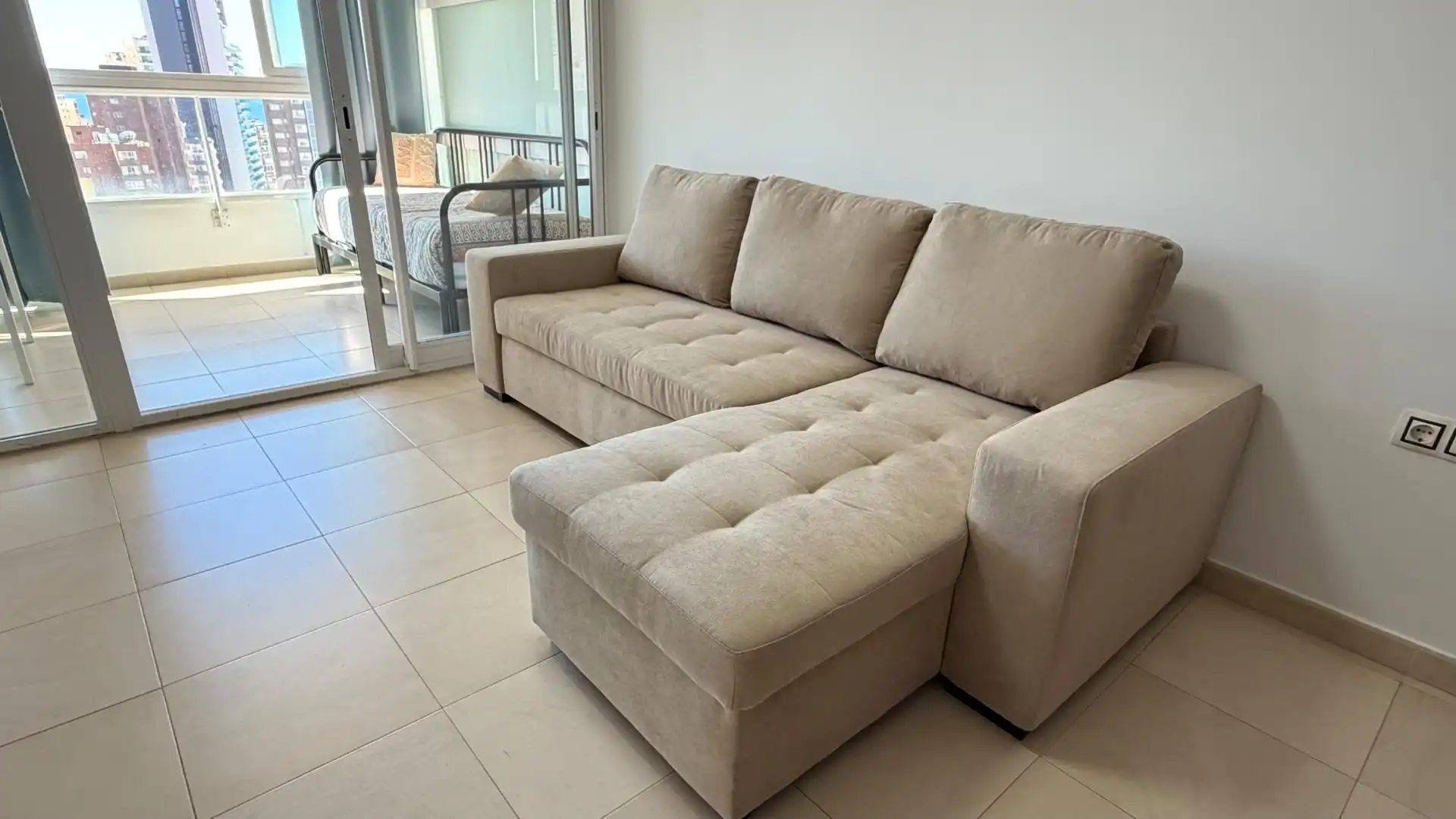 Apartament amb terrassa de lloguer a Avenida Avenida Estocolmo