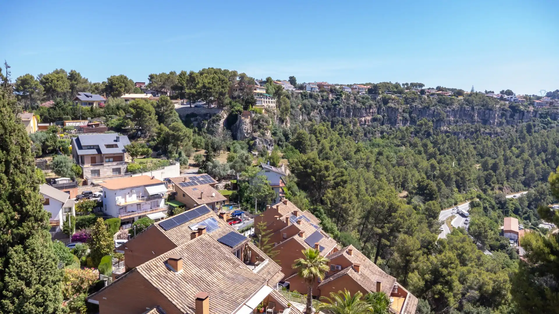 Vista exterior de Finca rústica en venda en Corbera de Llobregat amb Aire condicionat, Calefacció i Terrassa