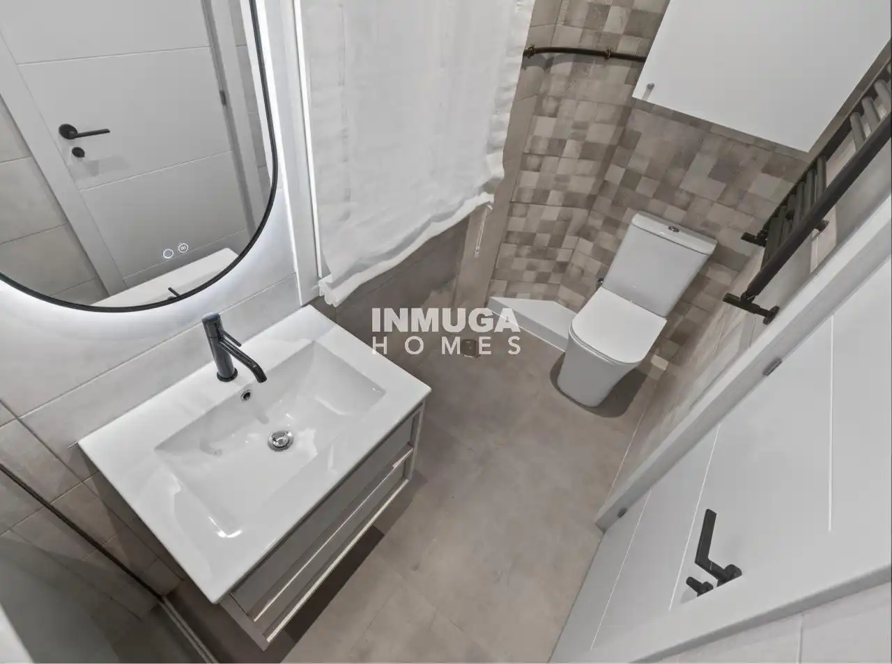 Baño de Piso en venta en Madrid con Aire acondicionado, Calefacción y Terraza
