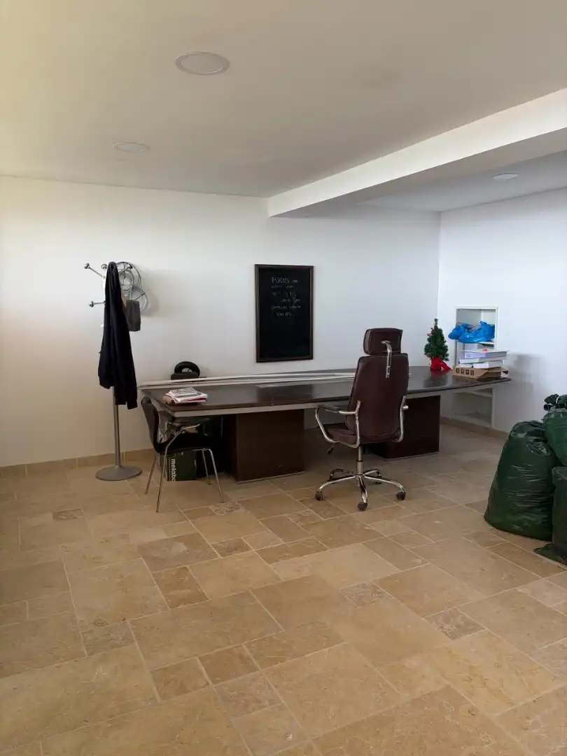 Oficina de alquiler en Nueva Andalucía