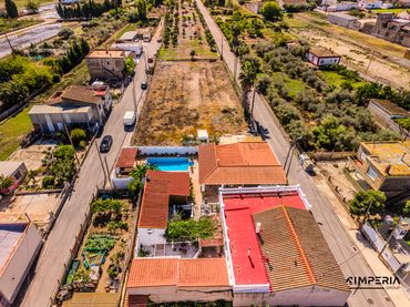 Villa con piscina in vendita a Carrer Sant Ramon