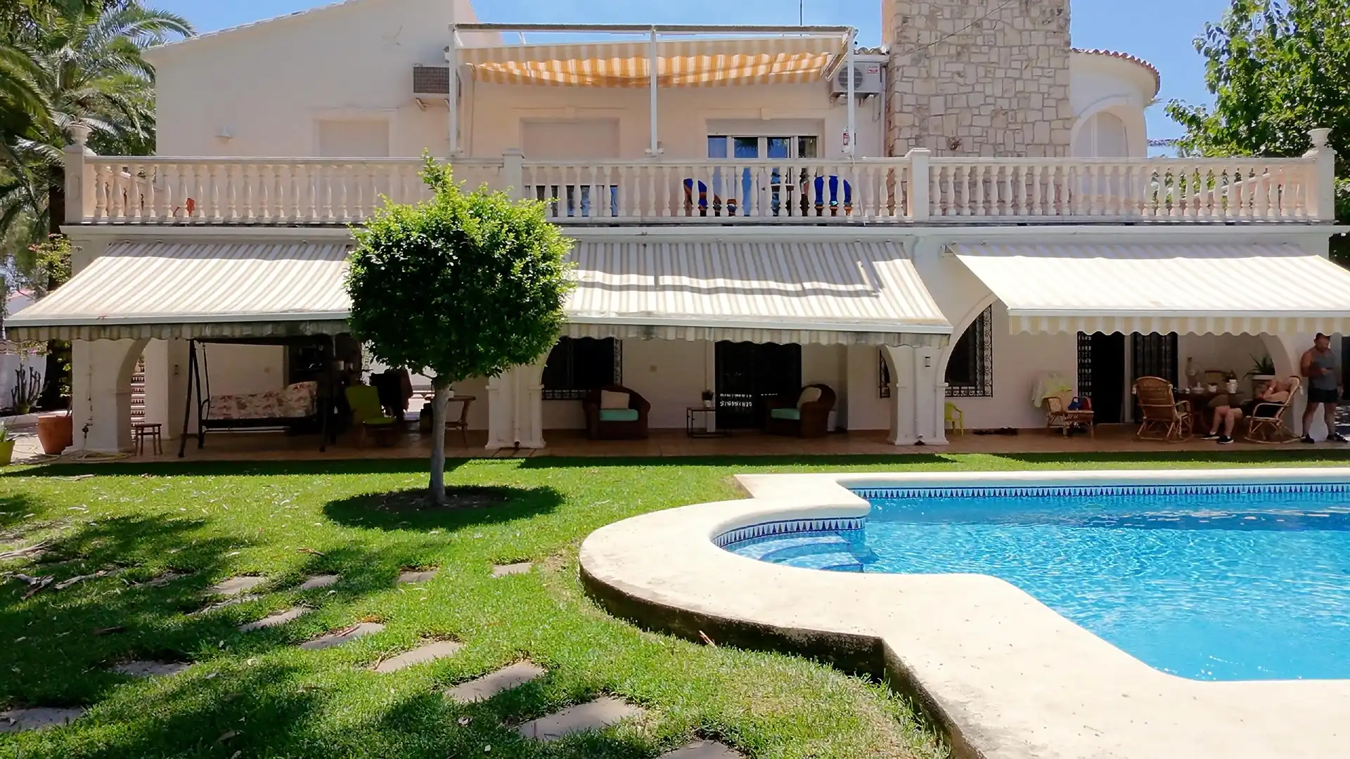 Villa avec piscine à vendre à Las Marinas / Les Marines