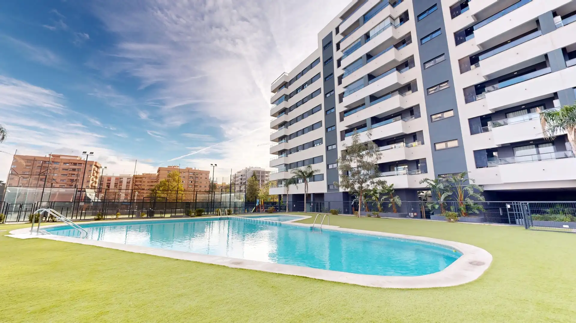 Piscina de Pis en venda en Valencia amb Aire condicionat, Jardí privat i Terrassa