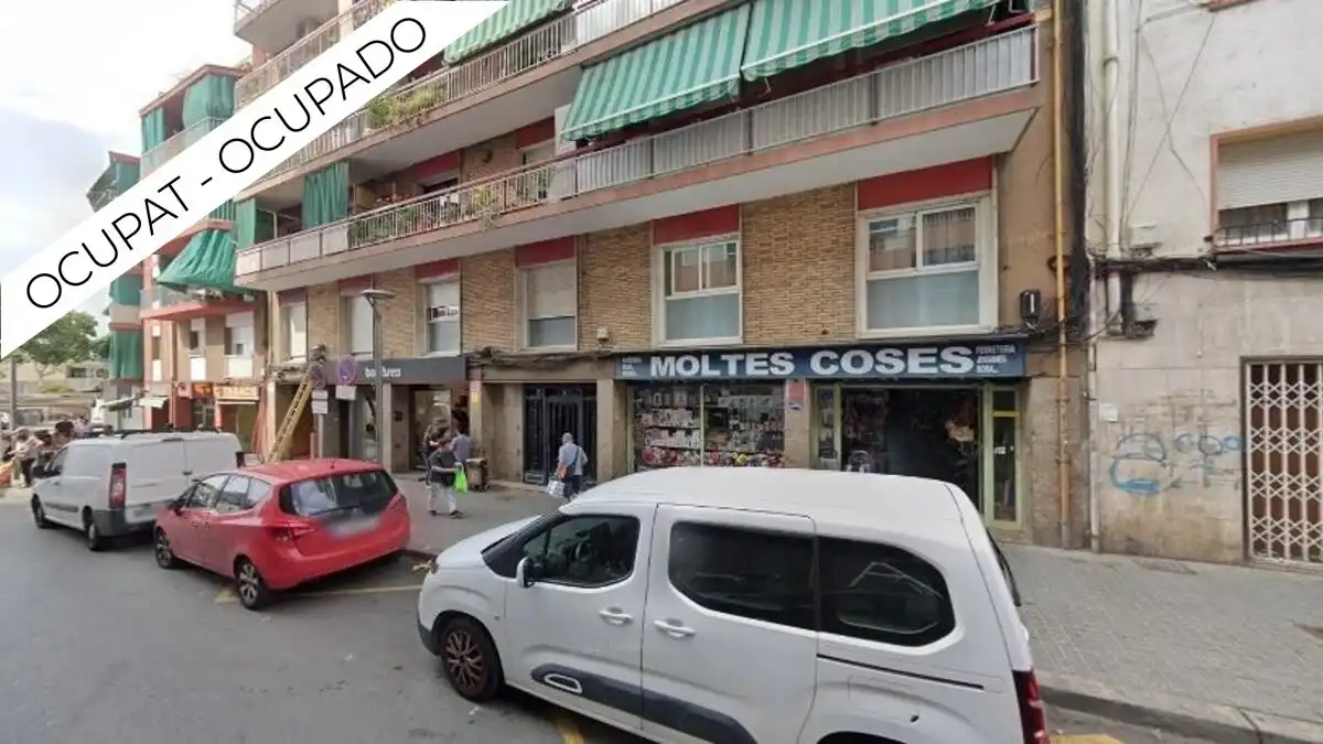 Apartamento con terraza en venta en Salut - Lloreda