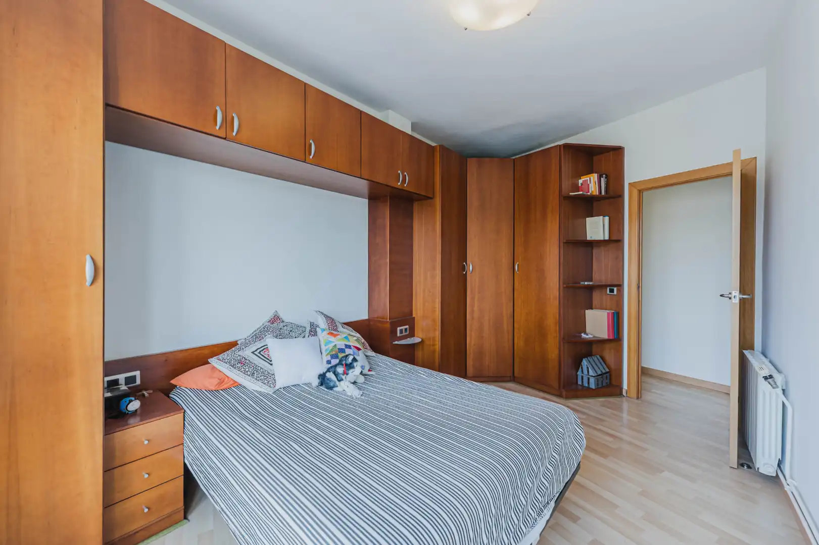 Bedroom of Flat for sale in Barcelona  with Air Conditioner, Heating and Parquet flooring