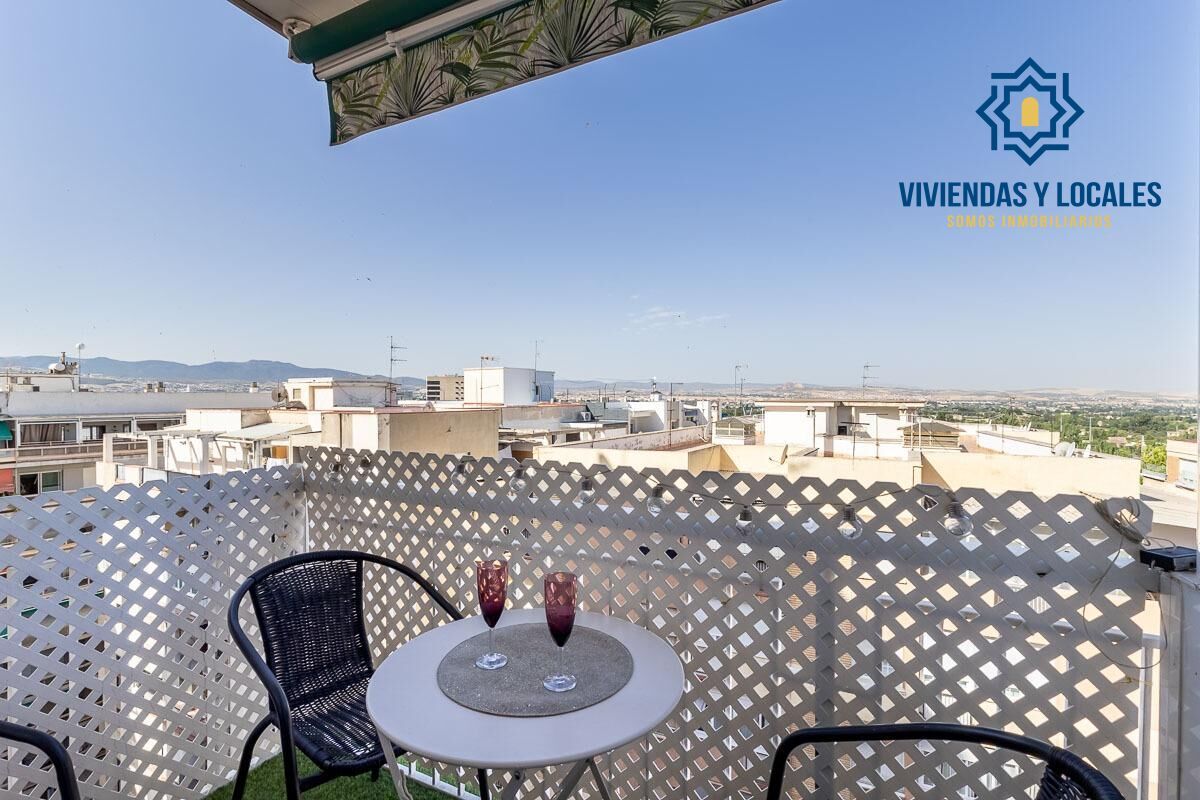 Bedroom of Flat for sale in  Granada Capital  with Heating and Terrace