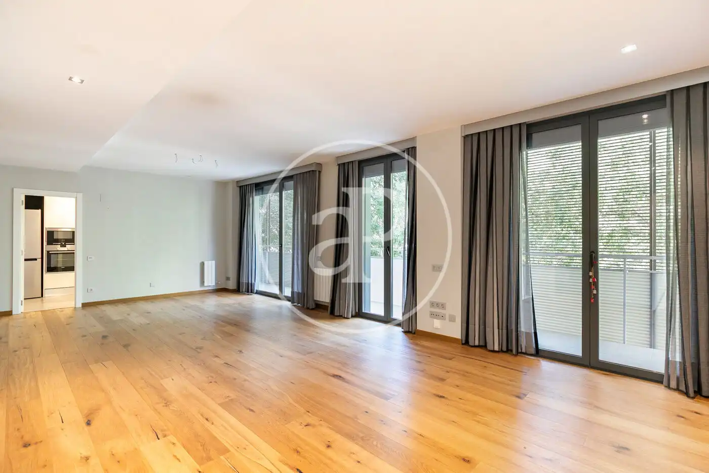 Sala d'estar de Pis en venda en Barcelona amb Aire condicionat, Calefacció i Traster