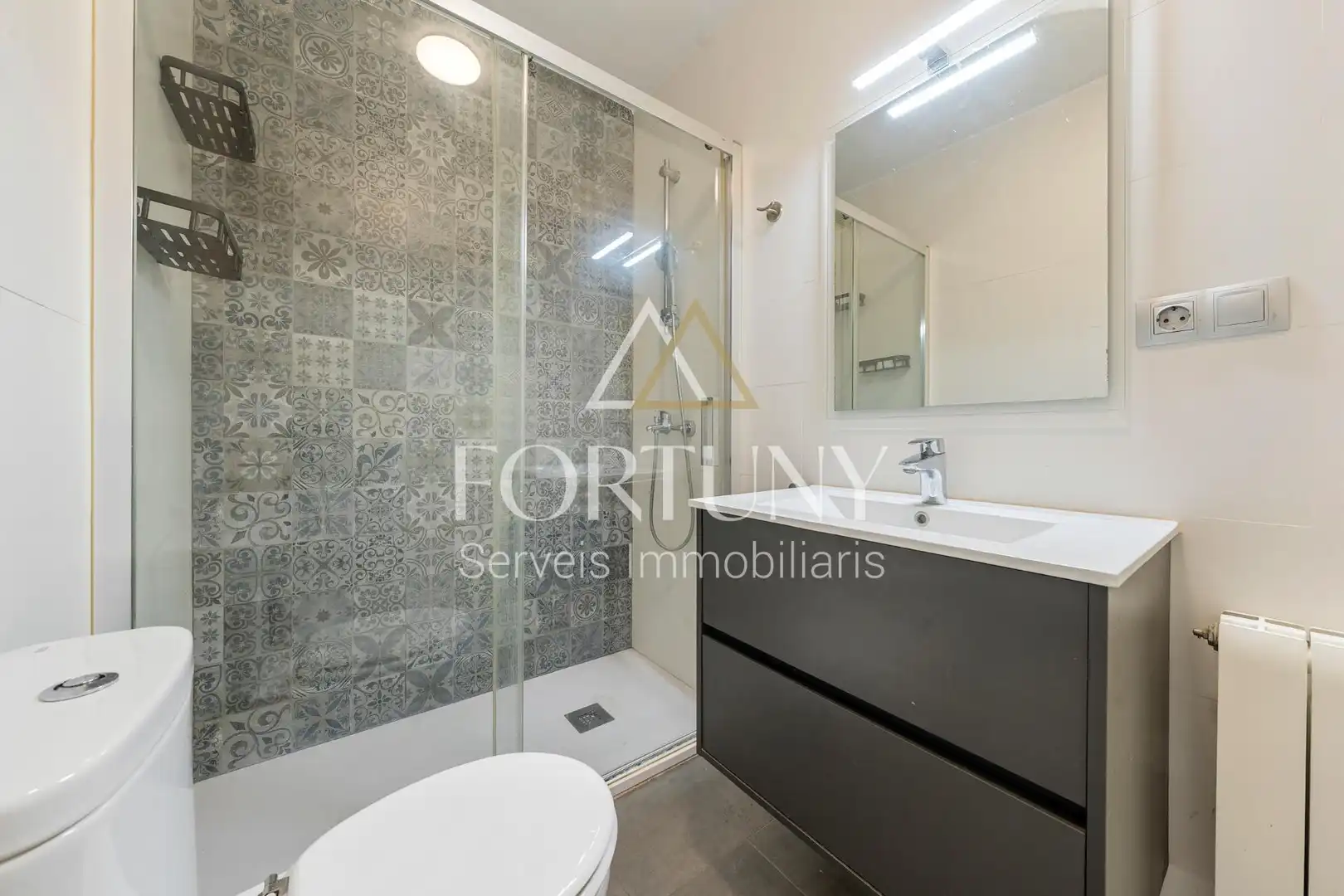 Baño de Piso en venta en Reus con Balcón
