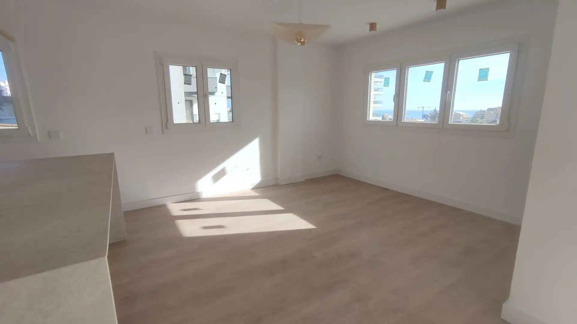 Wohnzimmer von Maisonette zum Verkauf in Torremolinos mit Klimaanlage, Terrasse und Abstellraum