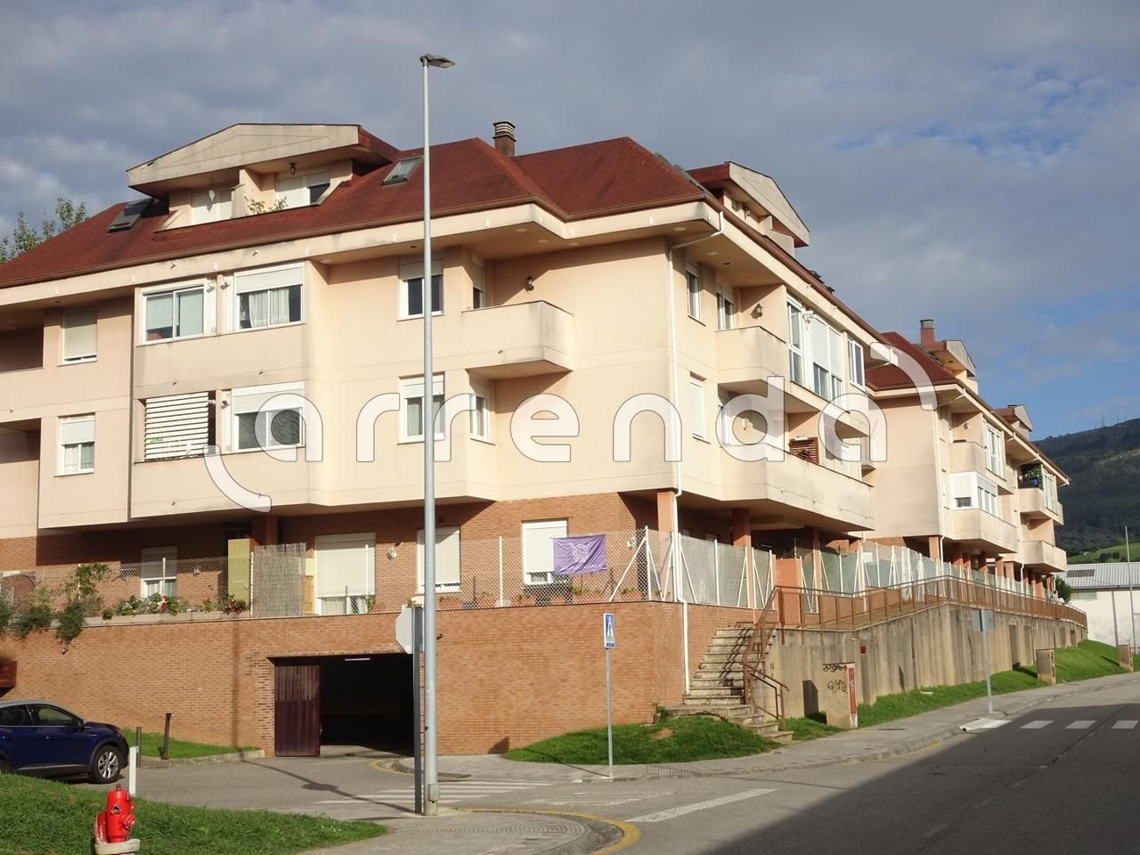 Vista exterior de Dúplex de alquiler en El Astillero   con Calefacción, Amueblado y Balcón