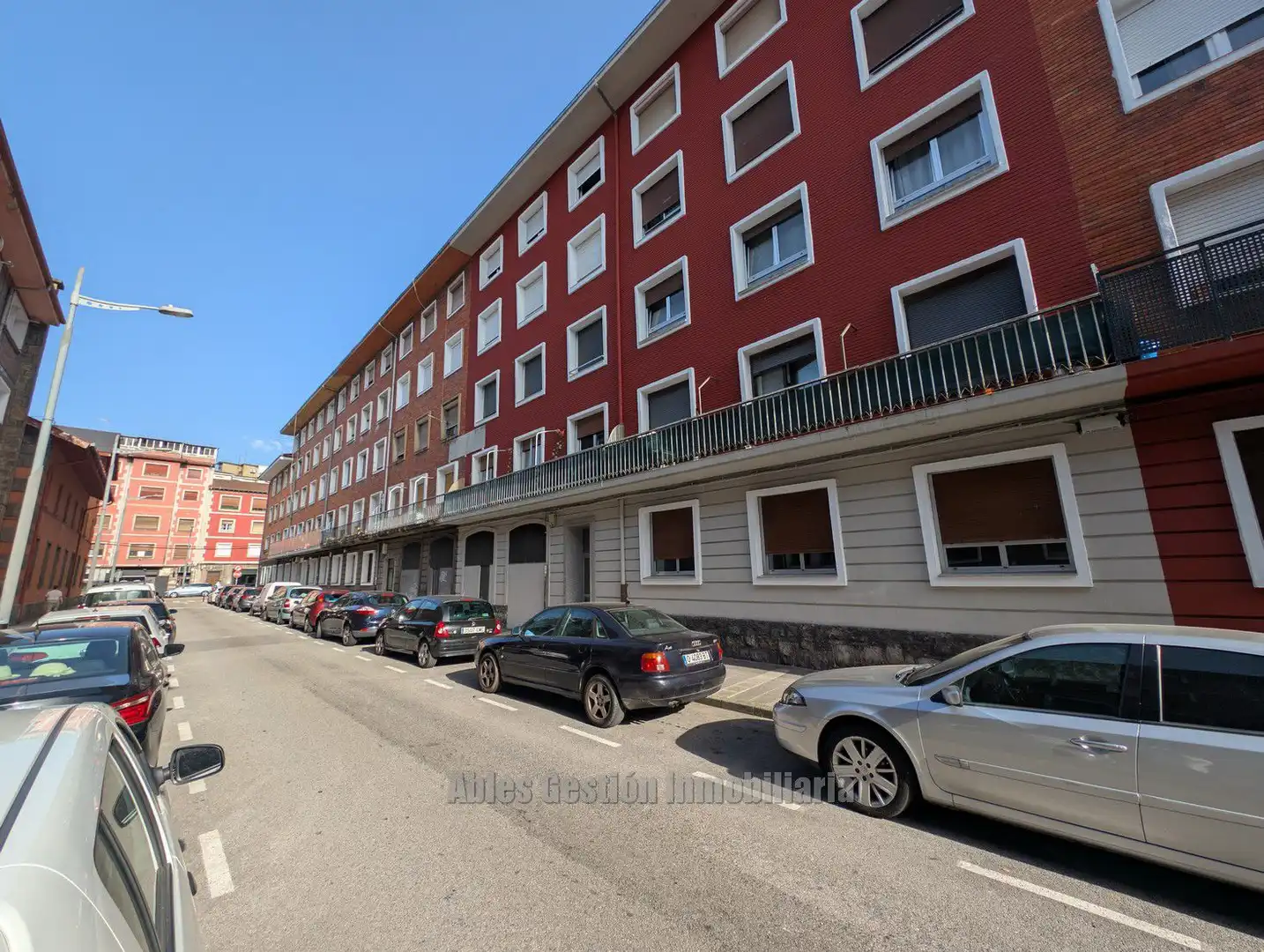 Außenansicht von Wohnung zum Verkauf in Mieres (Asturias) mit Heizung, Parkett und Abstellraum