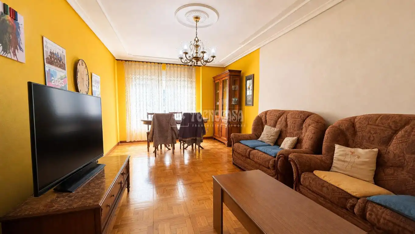 Sala de estar de Piso en venta en Gijón  con Calefacción y Terraza