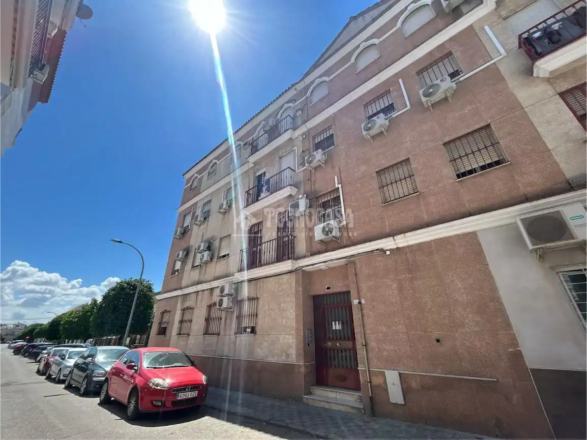 Vista exterior de Piso en venta en La Rinconada con Aire acondicionado y Balcón