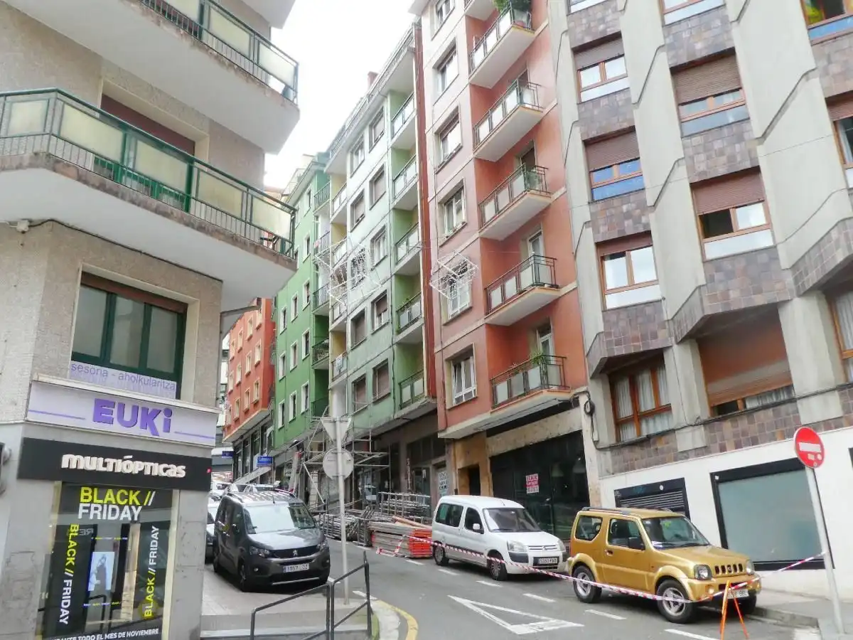Locale commerciale in affitto a Eibar