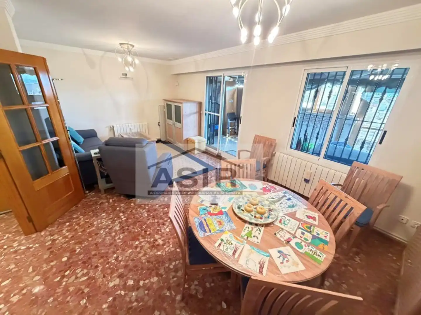 Piso con ascensor en venta en Casc Urbà, imagen 3