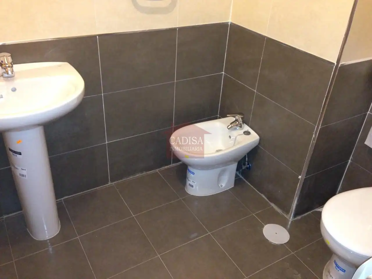 Bathroom of Flat for rent in Salamanca  with Heating and Furnished
