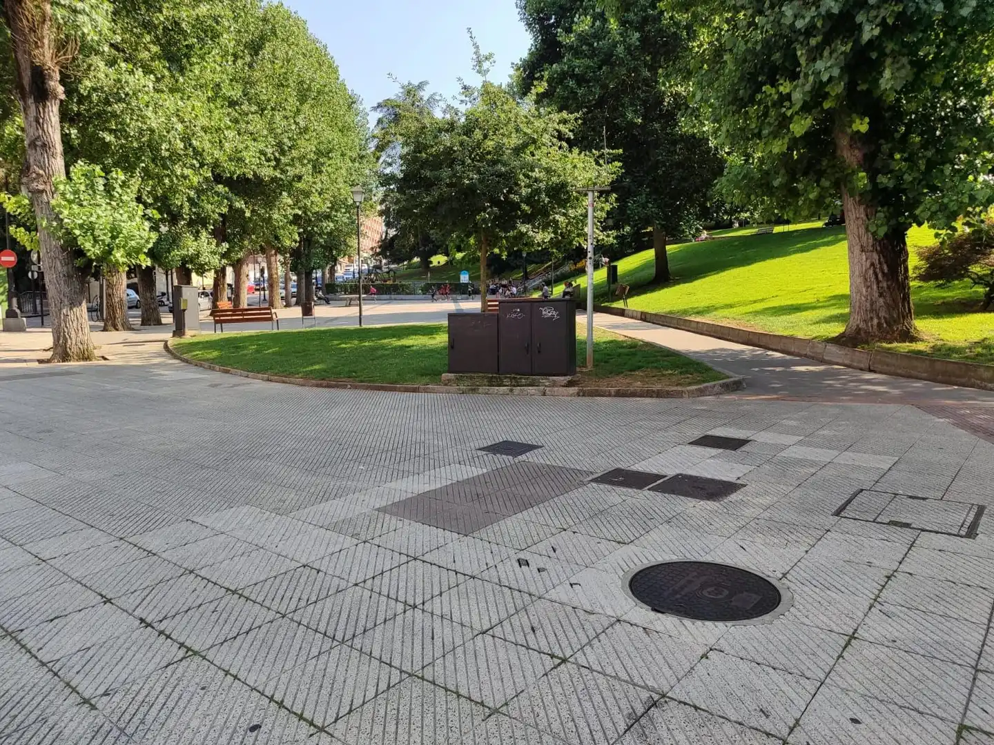 Vista exterior de Pis en venda en Oviedo  amb Calefacció i Traster