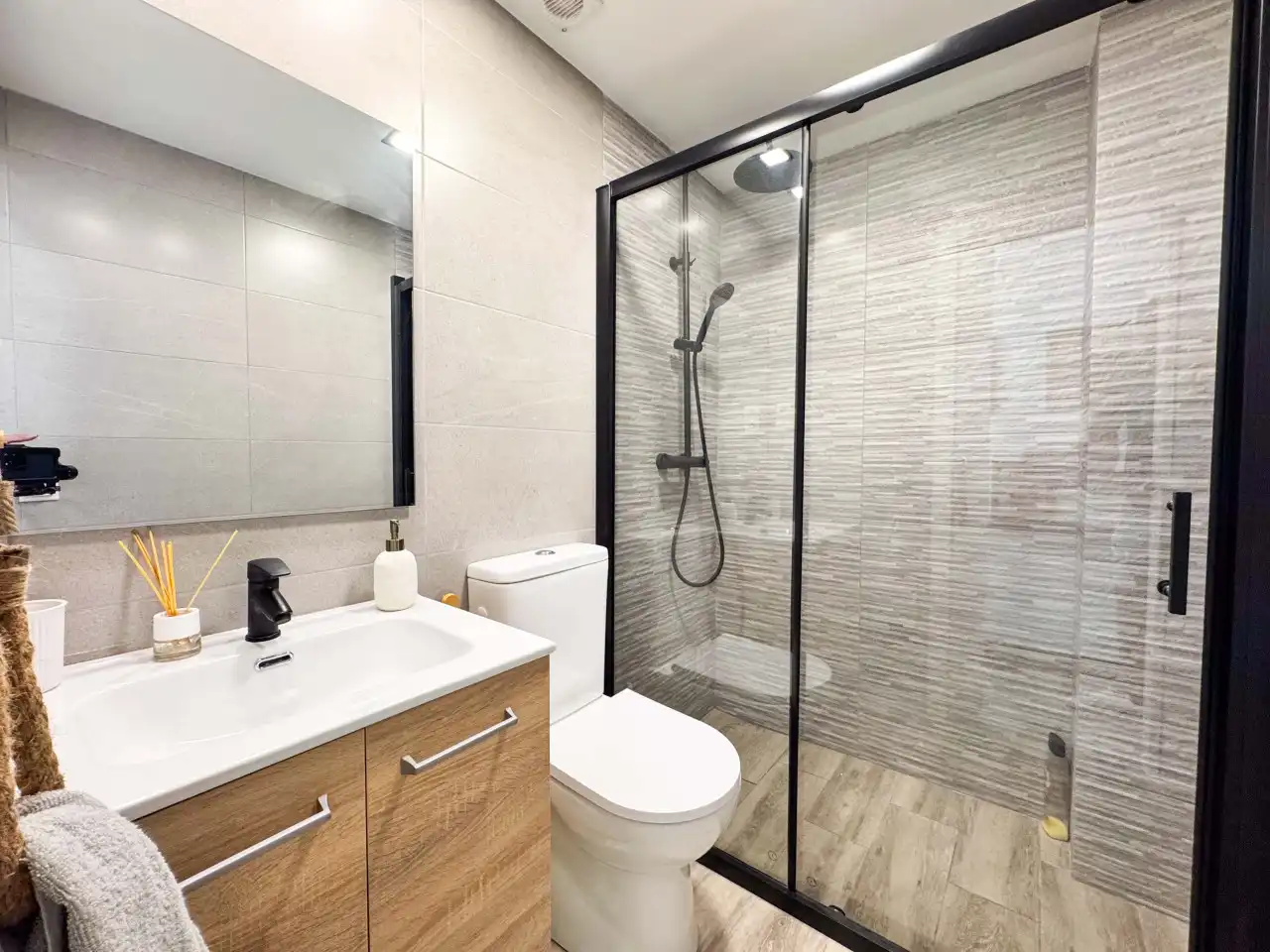 Bathroom of Apartments for sale in Guardamar del Segura  with Heating, Swimming Pool and Furnished