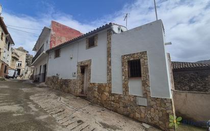 Vista exterior de Casa o xalet en venda en Cervera del Río Alhama amb Calefacció, Terrassa i Balcó