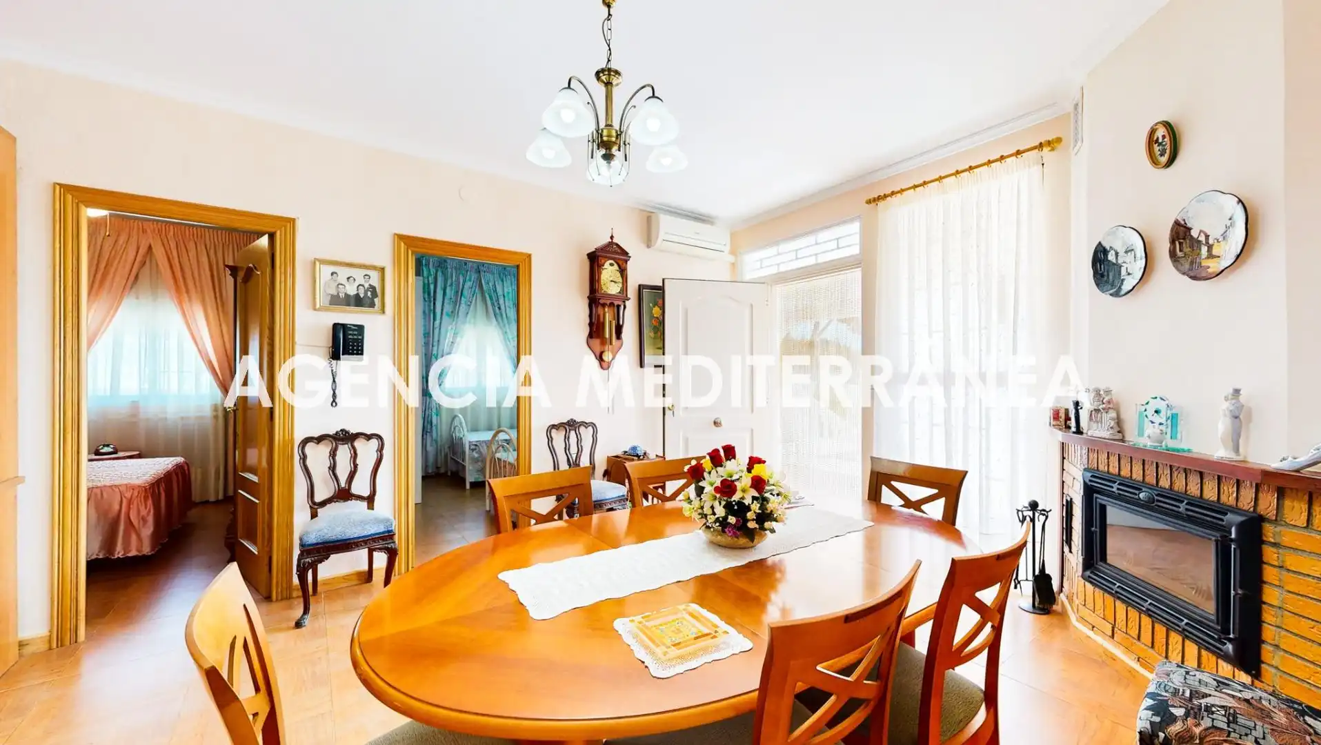 Chalet con piscina en venta en Montserrat, imagen 12