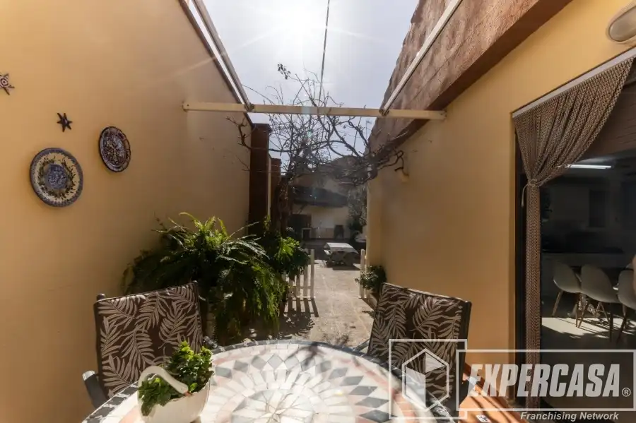 Terrassa de Casa o xalet en venda en Alaquàs amb Aire condicionat, Terrassa i Piscina