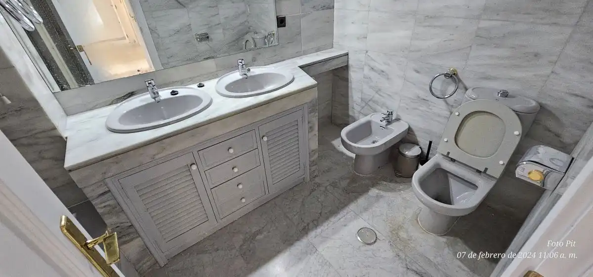 Piso de alquiler en camilo jose cela, La Buhaira