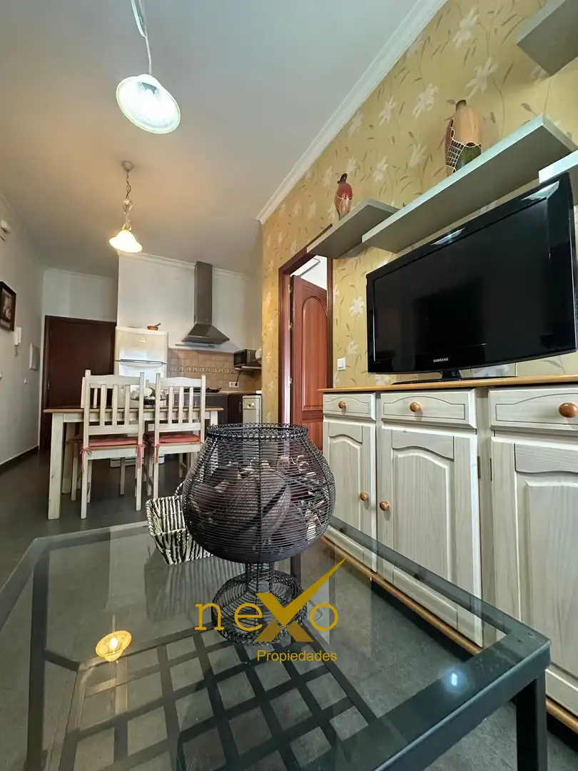 Cocina de Apartamento en venta en Carmona con Aire acondicionado y Amueblado